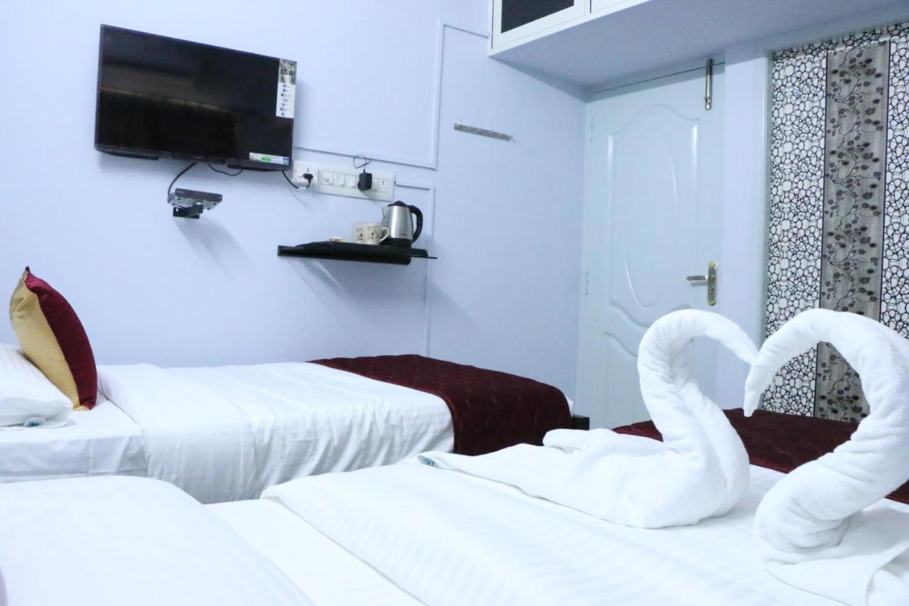 Hotel Nkc Airport شيناي المظهر الخارجي الصورة