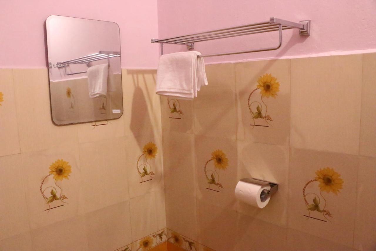 Hotel Nkc Airport شيناي المظهر الخارجي الصورة
